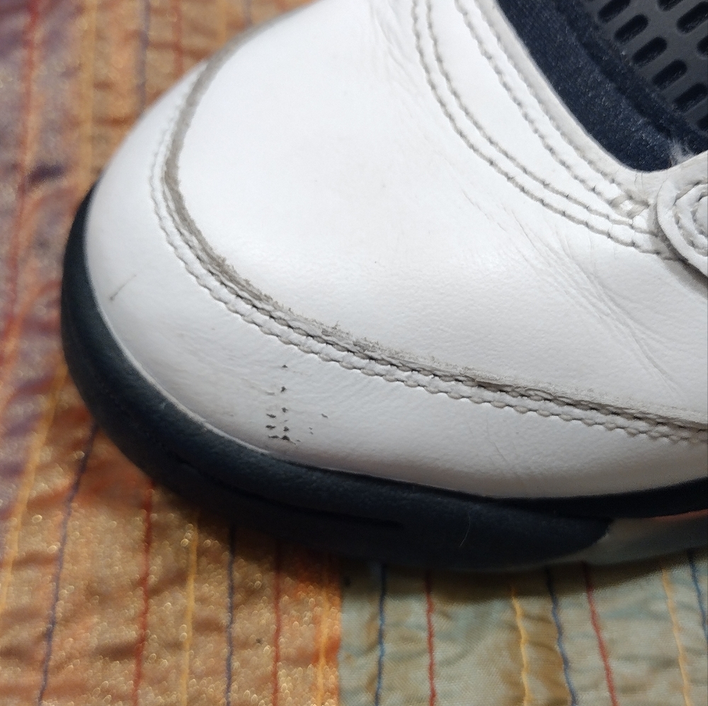 Nike Air Jordan Retro " Sunblush" Boys size 4Y ( PREVIOUSLY OWNED) - Picture 3 of 5
